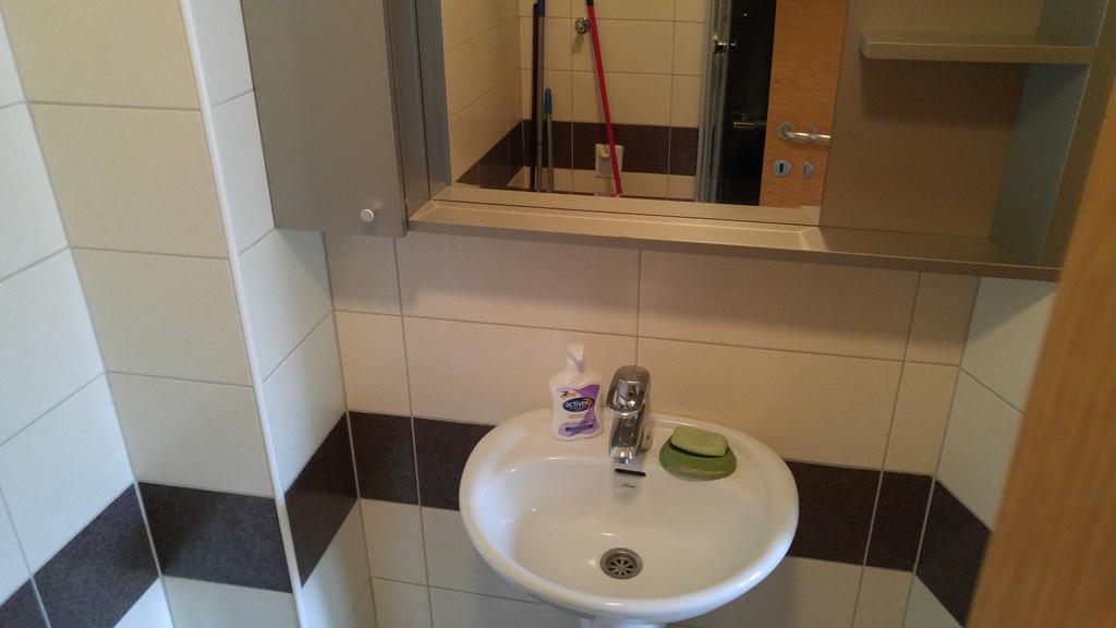 Apartman Snow White Novi Sad Exterior foto